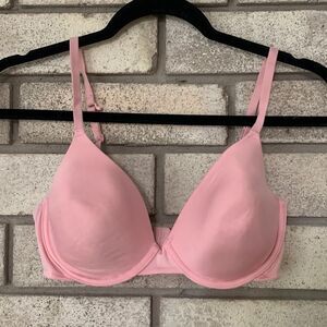 3for$20 bra has underwire 34C